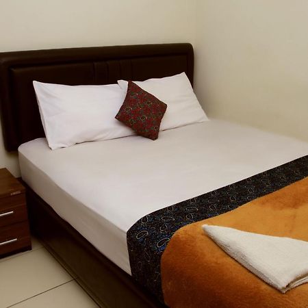 Bantal Guling Trans Hotel Bandung Exterior photo